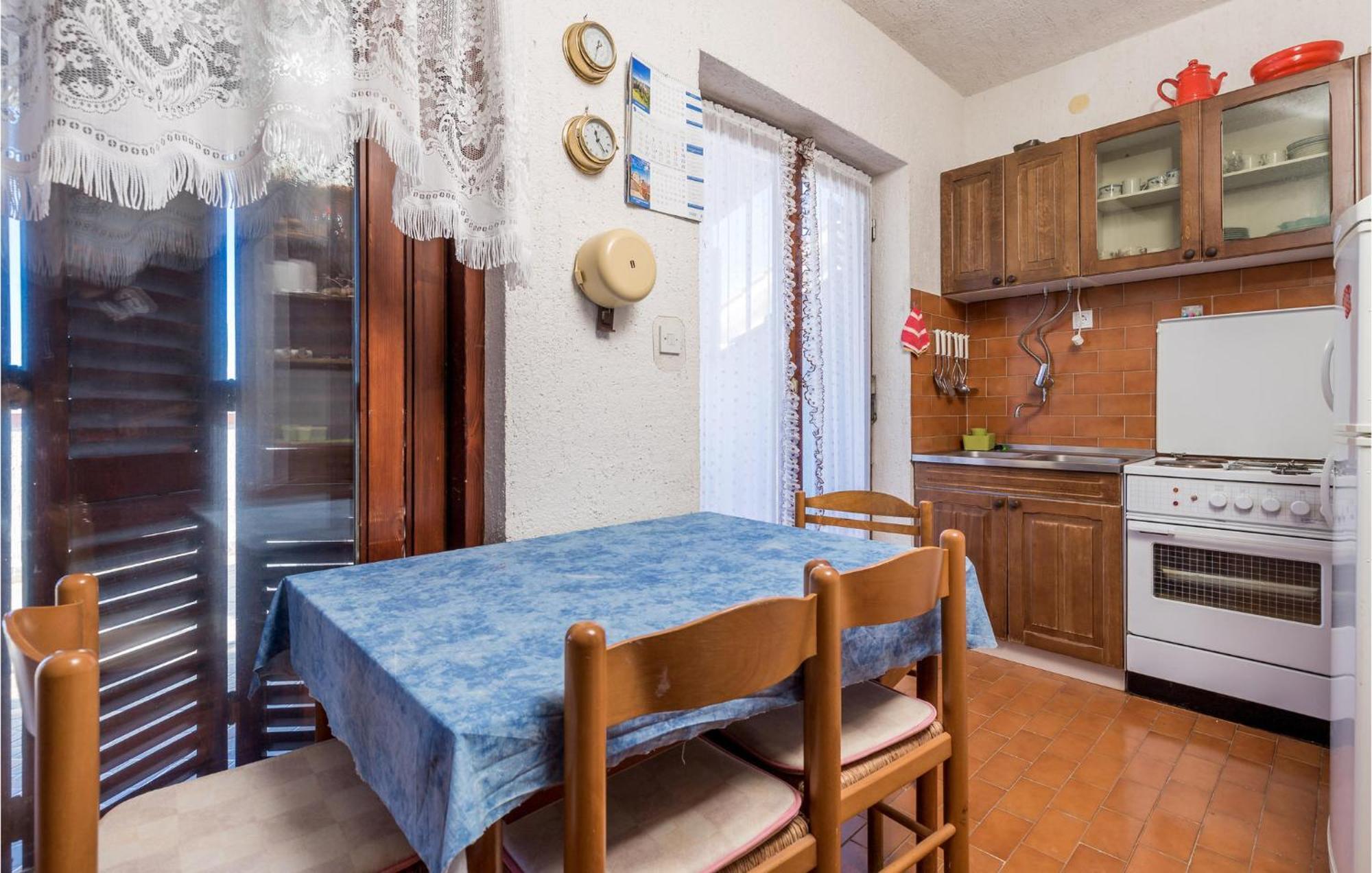 2 Bedroom Nice Apartment In Jablanac Exteriér fotografie